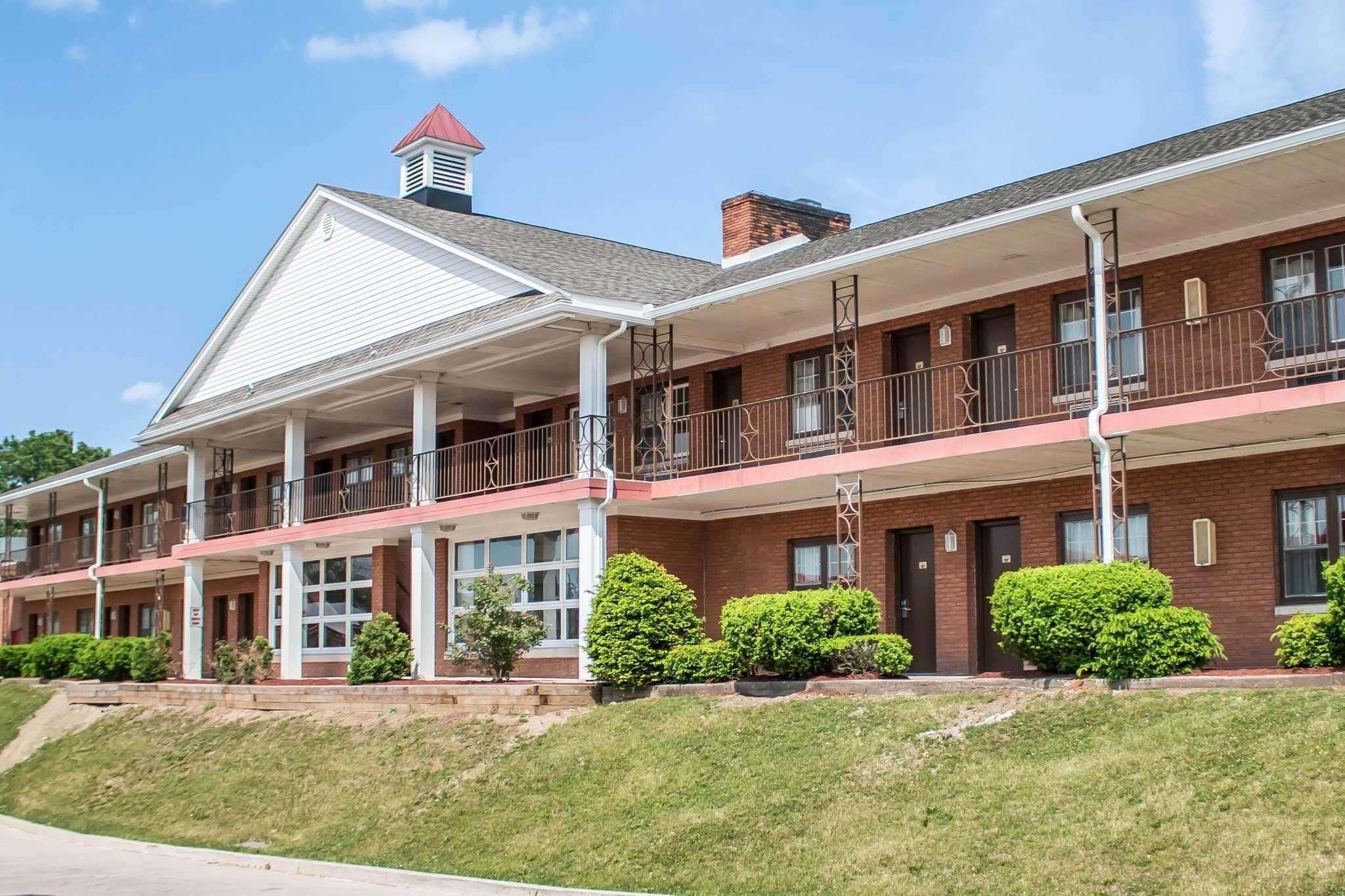 Econo Lodge Williamsport Eksteriør billede