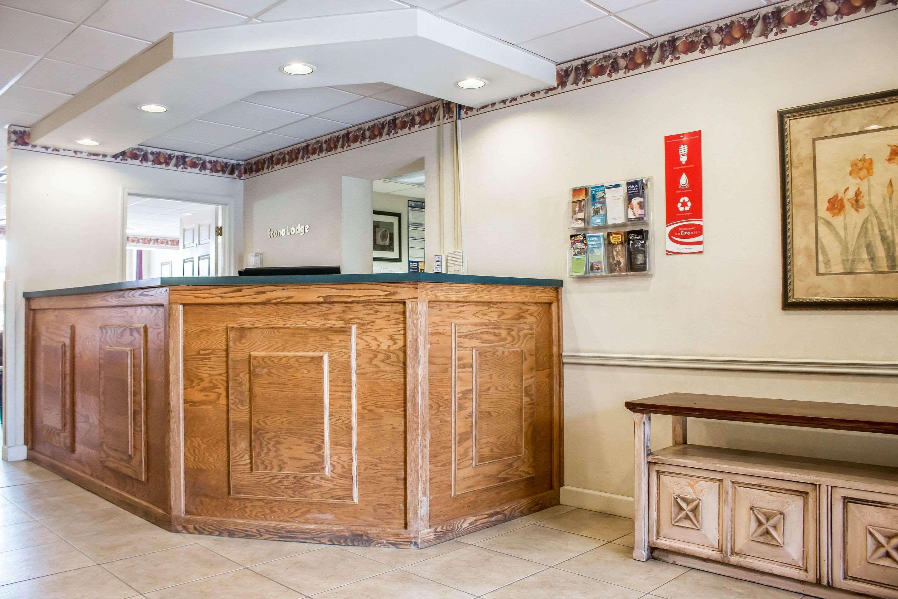 Econo Lodge Williamsport Eksteriør billede