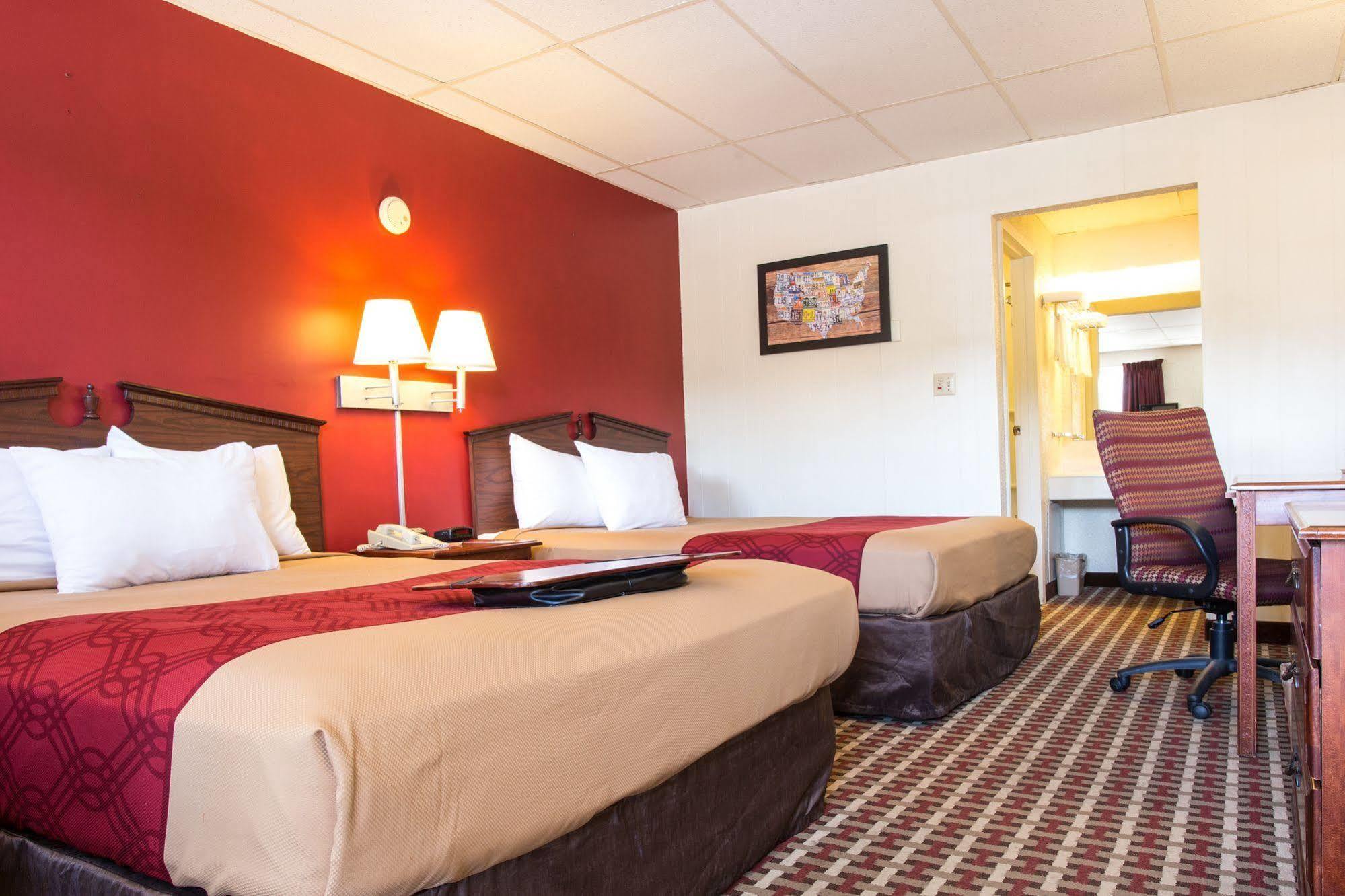 Econo Lodge Williamsport Eksteriør billede