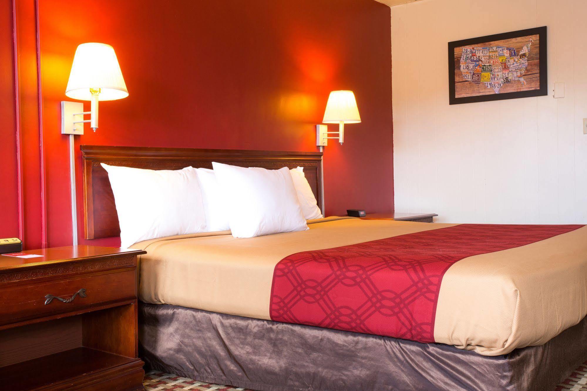 Econo Lodge Williamsport Eksteriør billede